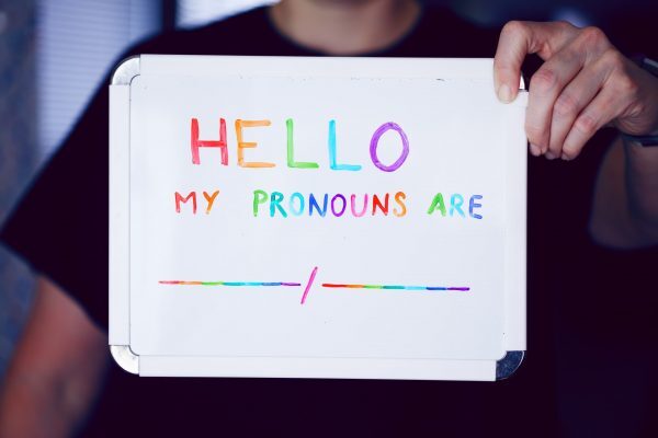Person sharing pronouns